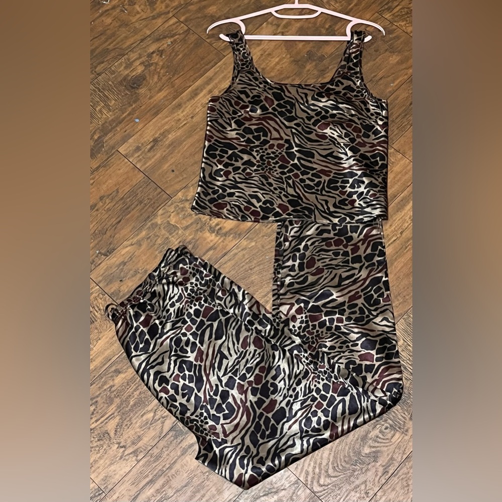 Kathrine animal print matching set pajamas loungewear satin look tank/pants sz s